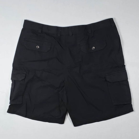 Amazon Essentials Men's Classic Fit Cargo Shorts - Picture 4 of 12